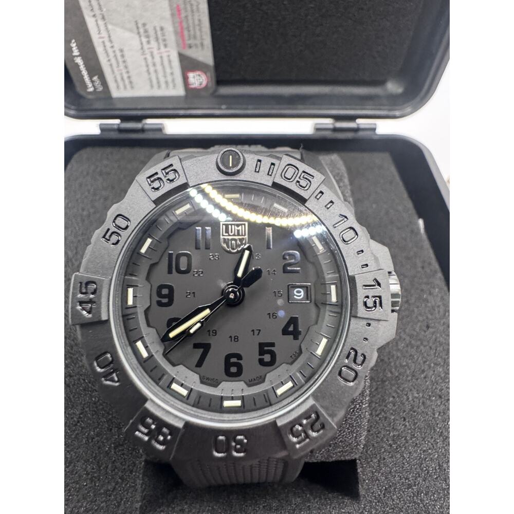 LUMINOX Men Analog Quartz Casual Watch Sport Military Dress Black Dial Waterproo - Picture 5 of 10